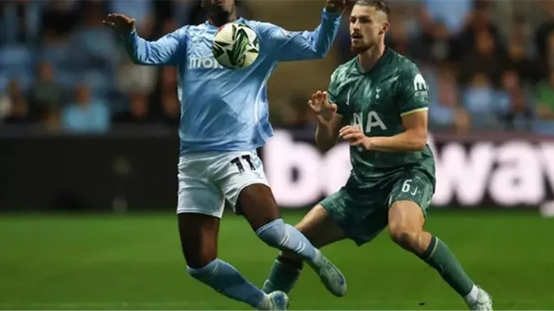 كأس كاراباو .. توتنهام يهزم كوفنترى سيتى