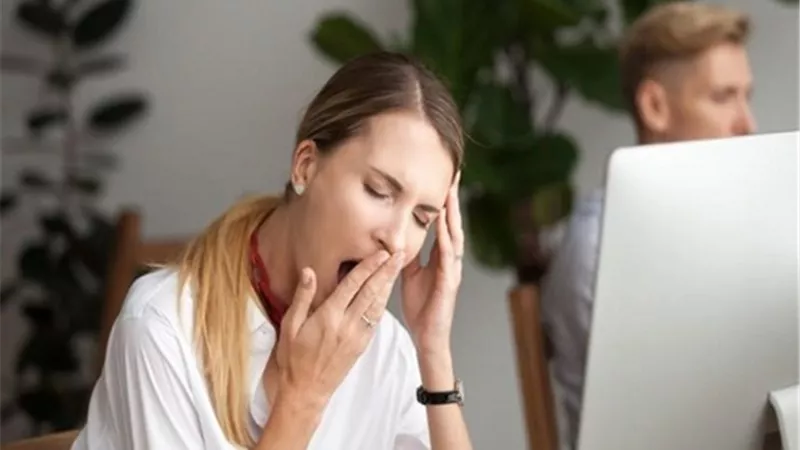 5 طرق للتعامل مع النعاس أثناء النهار
