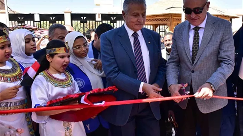 محافظ الأقصر يفتتح فرع مكتبة مصر العامة بمدينة طيبة