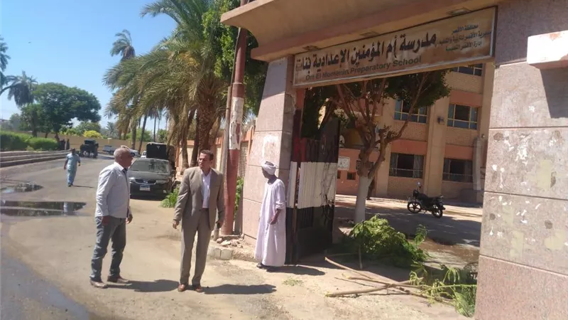 حملات نظافة وتهذيب أشجار ورفع تراكمات استعدادا للعام الدراسى