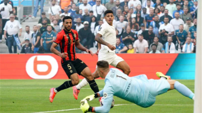 الدوري الفرنسي.. موعد مباراة نيس و سانت إيتيان والقنوات الناقلة