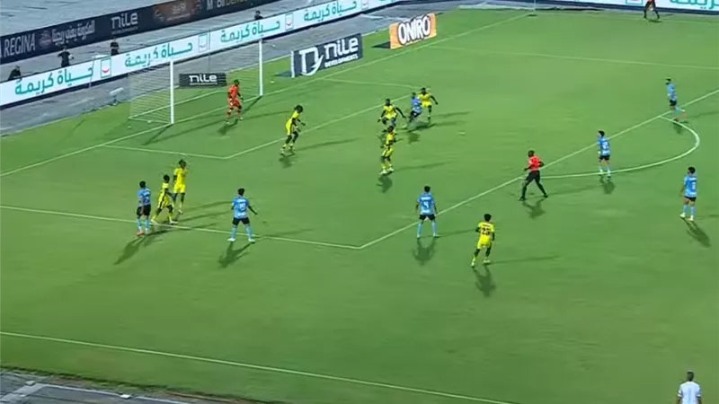 الربع ساعة الاولى.. الزمالك بواجه الشرطة الكيني بسلاح الركنيات