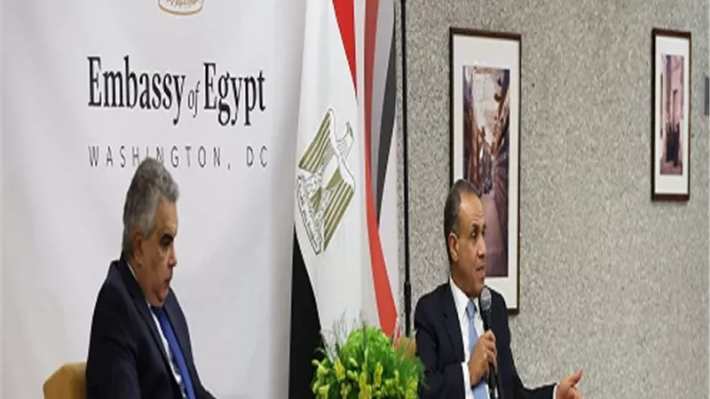 وزير الخارجية يلتقي مع بعض رموز الجالية المصرية بالولايات المتحدة