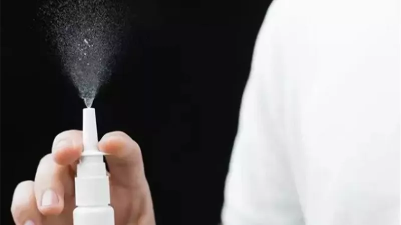 الولايات المتحدة تجيز أول لقاح مضاد للإنفلونزا على شكل رذاذ للأنف