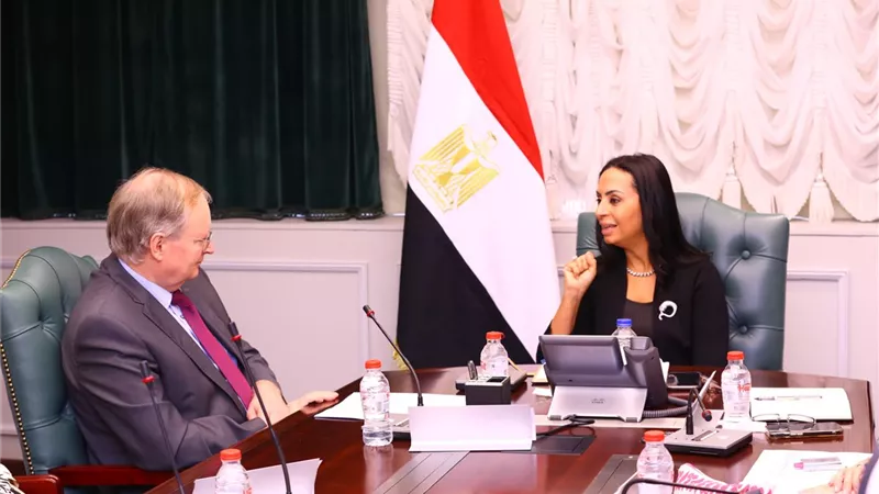 وزيرة التضامن وسفير الاتحاد الأوروبي لدى مصر يبحثان التعاون