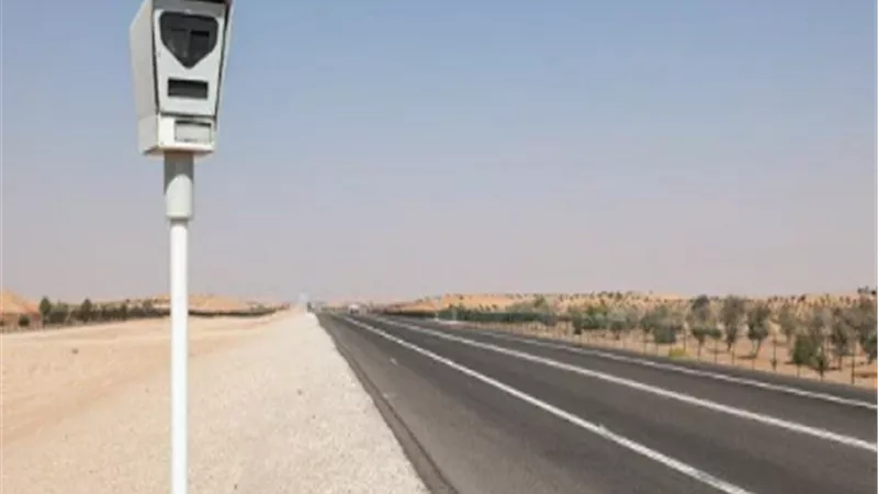 السرعات المقررة في التجمعات السكنية والطرق الزراعية والصحراوية