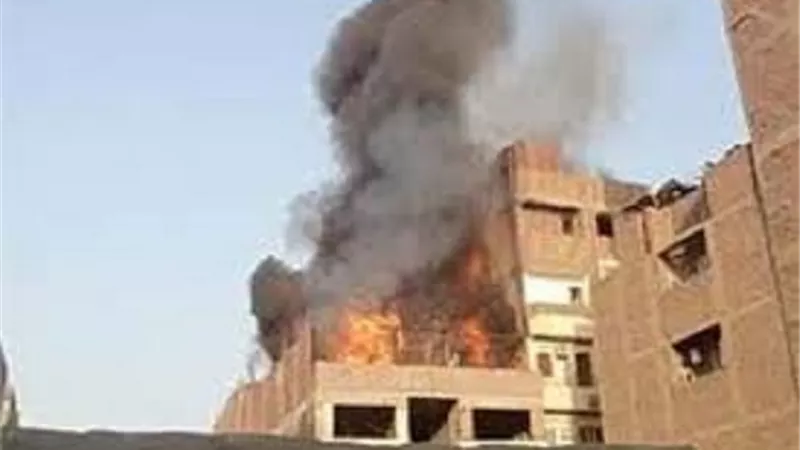 حريق هائل بعقار سكنى بالشرقية