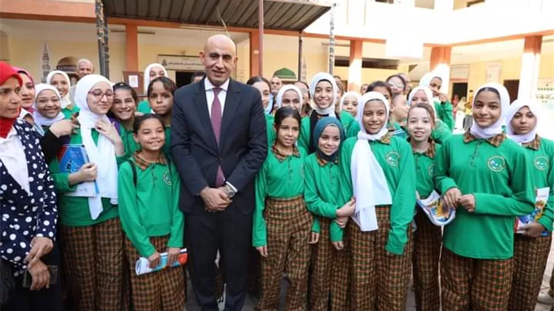 وزير التربية والتعليم يتابع انطلاق العام الدراسى الجديد بسوهاج