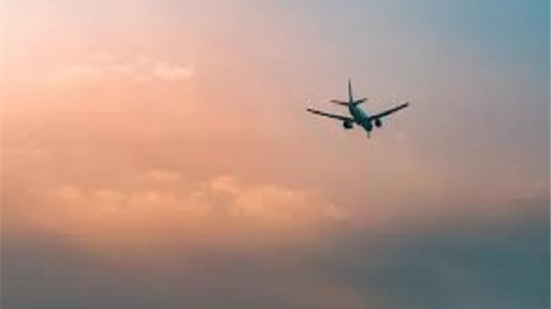 صحيفة عبرية: إغلاق المجال الجوي شمال إسرائيل أمام الطيران المدني