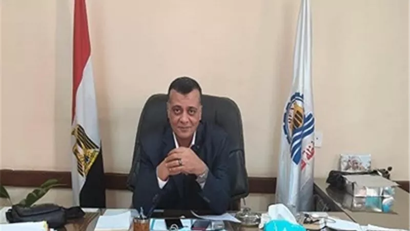 وكيل تعليم قنا يتفقد عدداً من المدارس في أول أيام الدراسة