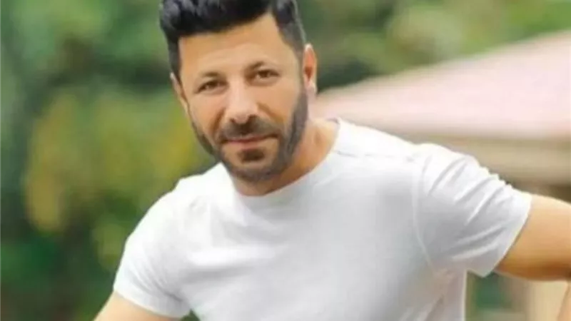 إياد نصار يخرج عن صمته بشأن فيلم «أصحاب ولا أعز»