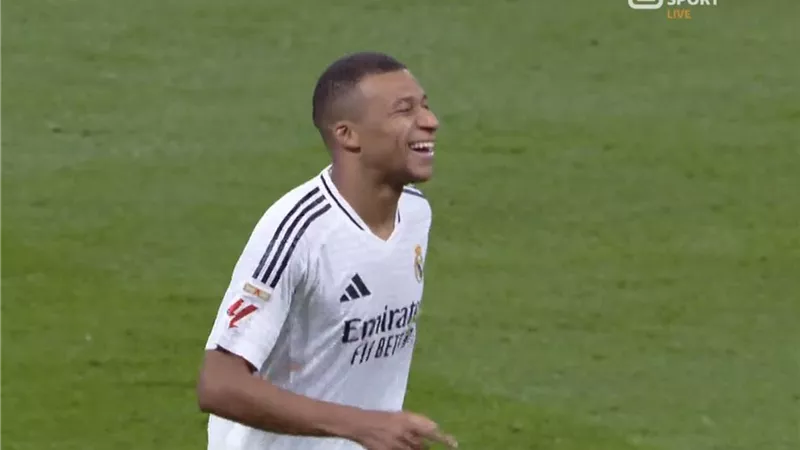 مبابي يسجل هدف ريال مدريد الرابع أمام إسبانيول