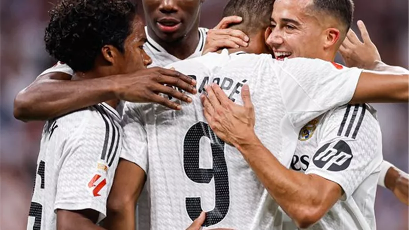 ريال مدريد يقلب الطاولة على إسبانيول .. شاهد ملخص المباراة