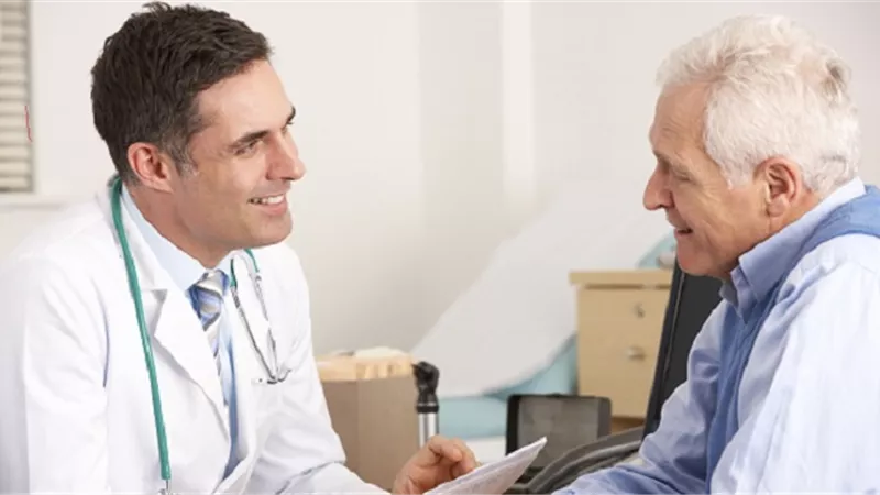 خدمات مجانية تقدم لكبار السن بالوحدات الصحية