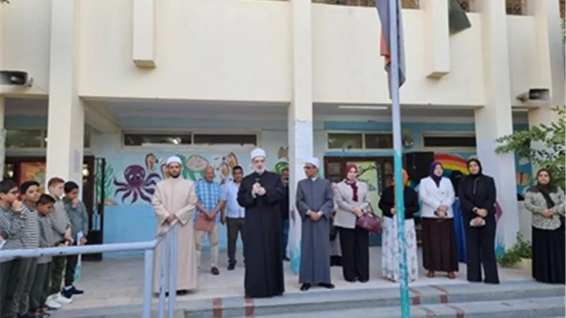وكيل الأزهر يتفقد مجمع معاهد الشروق في أول أيام العام الدراسي الجديد