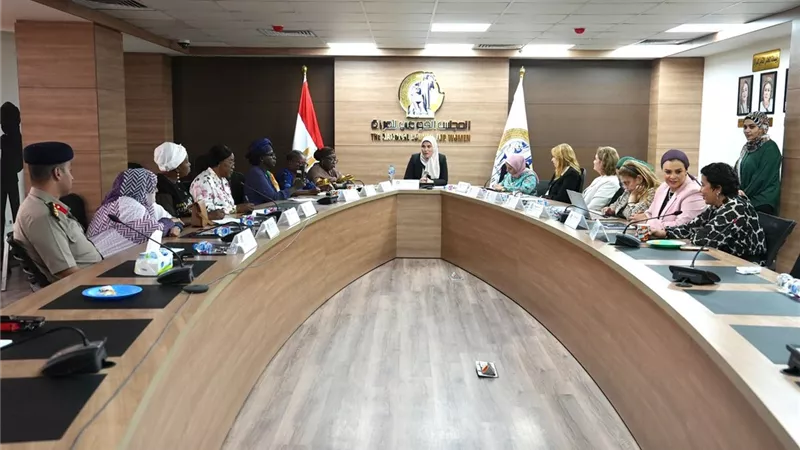 قومي المرأة يجتمع بوفد من زوجات عدد من القادة العسكريين الأفارقة