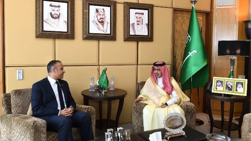 سفير السعودية لدى مصر يستقبل أمين الرئاسة المصرية