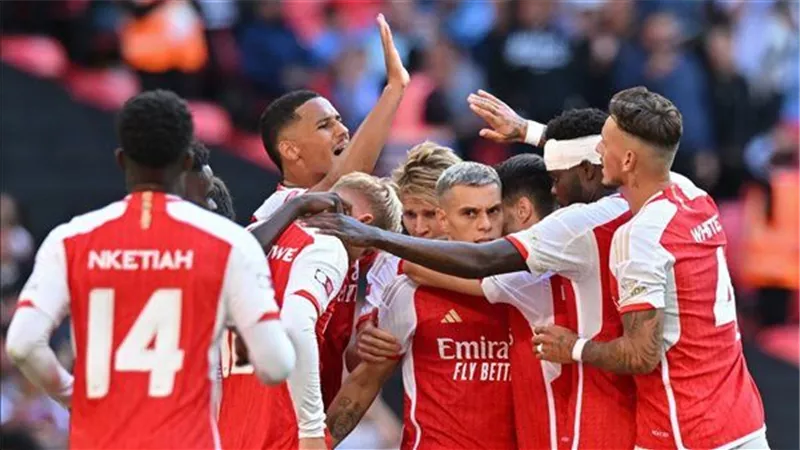 أرتيتا يعلن تشكيل آرسنال لمواجهة مانشستر سيتي بالدوري الإنجليزي