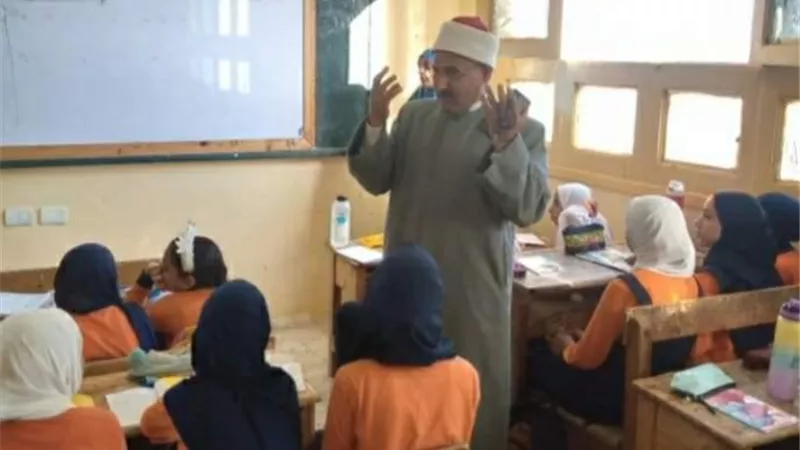 انطلاق العام الدراسي بمعاهد منطقة السويس الأزهرية