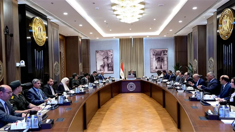 مدبولي يتابع مستجدات تنفيذ المرحلة الأولى من مشروع تنمية رأس الحكمة وموقف التعويضات
