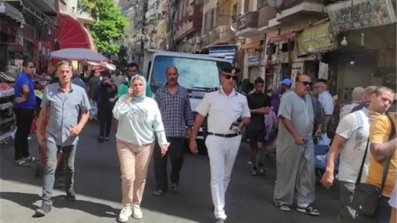 ثالث حملة انضباط موسعة على سوق زنانيرى بشرق الاسكندرية