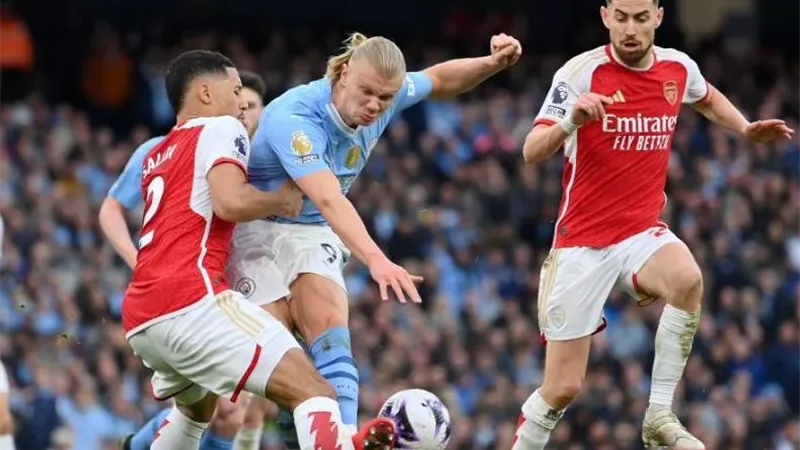 مانشستر سيتي يخطف تعادلًا قاتلًا أمام آرسنال بالدورى الإنجليزى