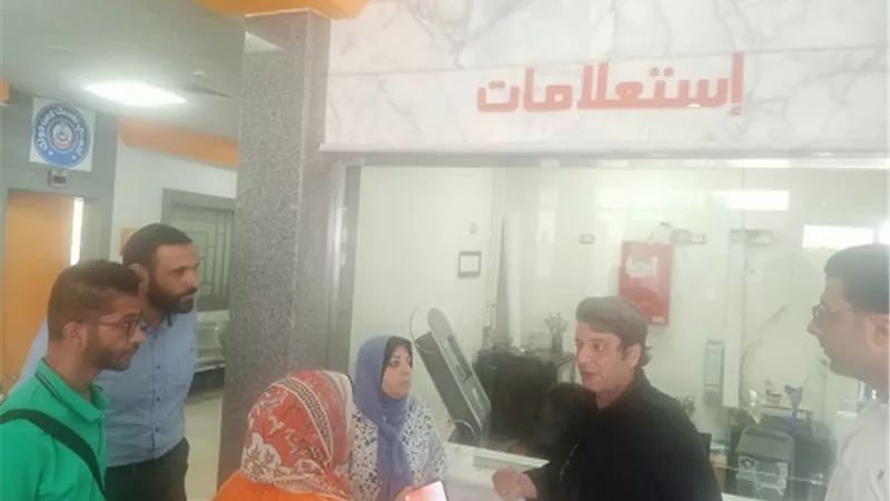 مدير التأمين الصحي ببني سويف يتفقد العيادات بالمستشفى التخصصي