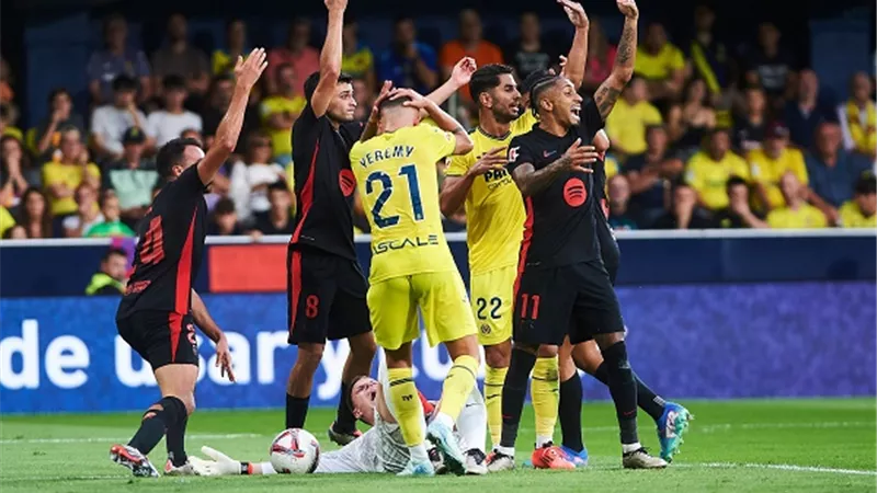برشلونة يعلن رسميا التشخيص النهائي لإصابة تير شتيجن