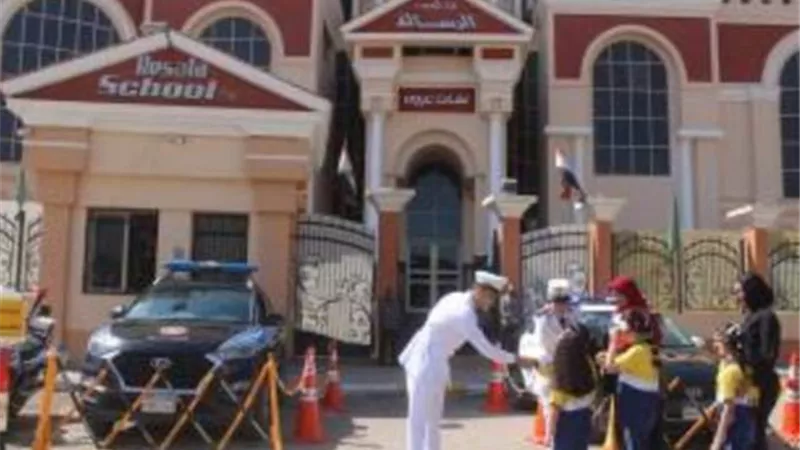 الداخلية: وجود أمنى مكثف بمحيط المدارس والمعاهد والجامعات