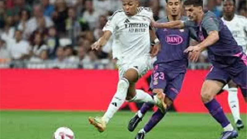 أنشيلوتي يعلن قائمة ريال مدريد لمواحهة ألافيس.. وموقف مبابي