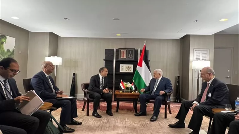وزير الخارجية يلتقي مع الرئيس الفلسطيني على هامش اجتماعات الامم المتحدة