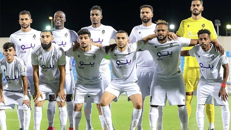 شاهد .. عبد الله معتوق يهز شباك الأهلى بالهدف الأول