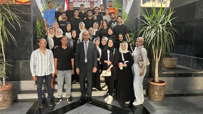 كورال جامعة الزقازيق يشارك في مهرجان الشرقية للخيول العربية