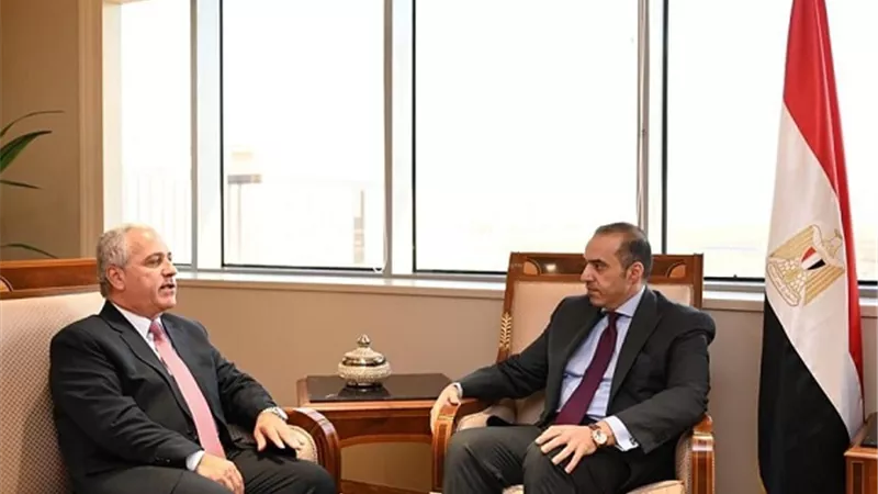 وزير الشئون النيابية يشيد بدور الصحافة القومية في نشر الوعى والثقافة ومواجهة الشائعات