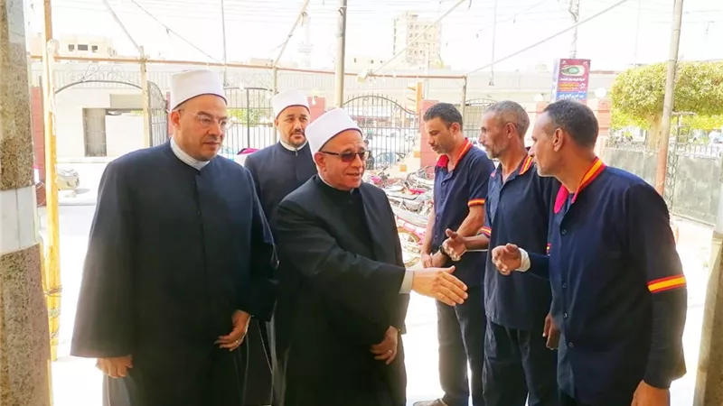 تدريب عمال مساجد بني سويف على التعامل اللآئق مع المصلين