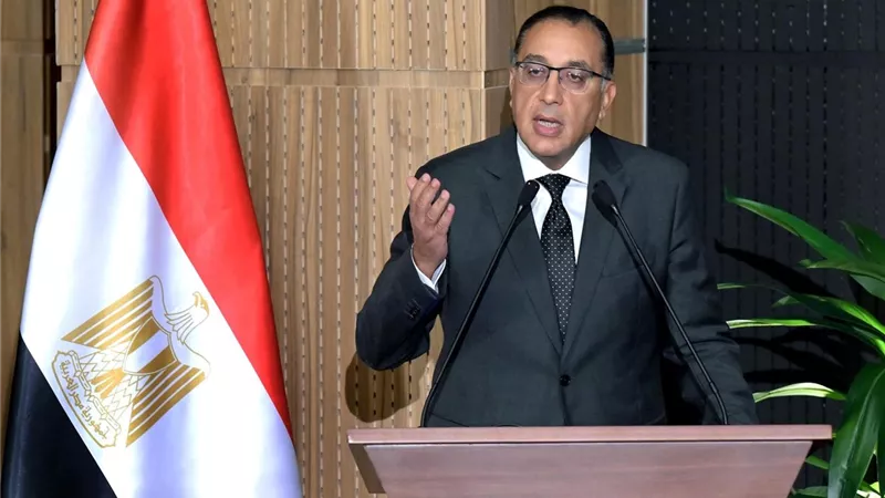 رئيس الوزراء: استقطاب كبريات الشركات العالمية للاستثمار في مصر