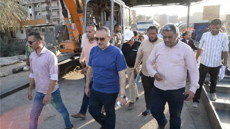 محافظ أسيوط يتفقد أعمال تنفيذ نفق مشاة