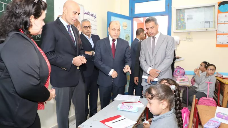 وزير التعليم يشدد على متابعة تنفيذ إجراءات توزيع الكثافات الطلابية