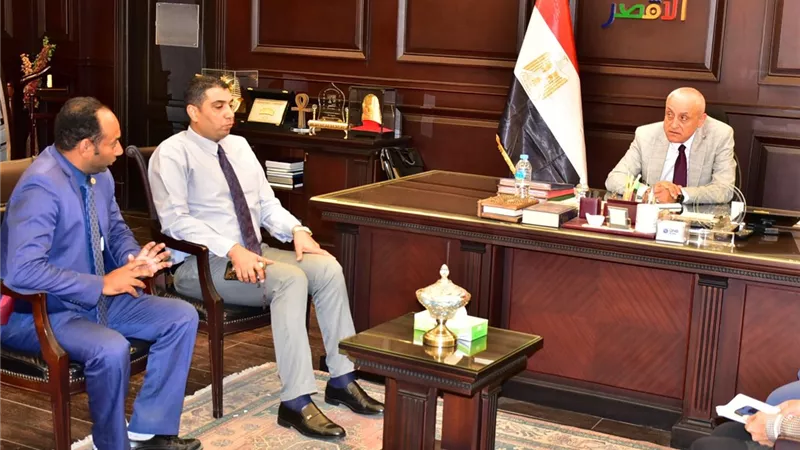 محافظ الأقصر يستقبل وفد صندوق مكافحة الإدمان لبحث التعاون المشترك