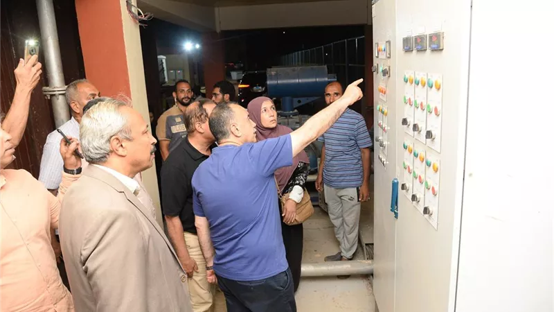 محافظ أسيوط يتفقد التشغيل التجريبي لمحطة رفع ومعالجة صرف صحي المس