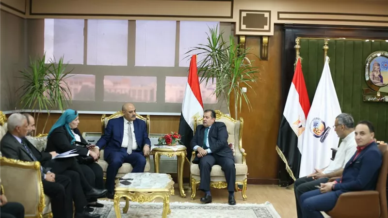 تدشين تطبيق المتحدث الرسمي بجامعة جنوب الوادي