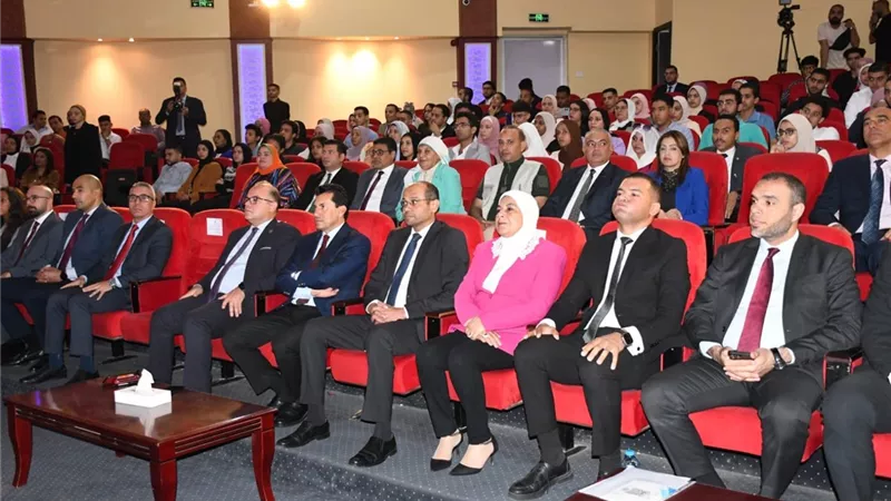 وزير الرياضة يشهد انطلاق قمة الشمول المالي والرقمي للشباب