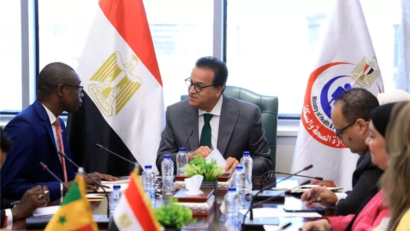 وزير الصحة يستقبل السفير السنغالي لبحث تعزيز التعاون بين البلدين