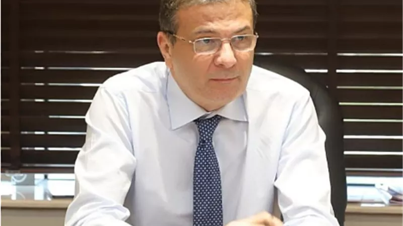 وزير الزراعة يؤكد على توفير التقاوي للمزارعين بأسعار مناسبة