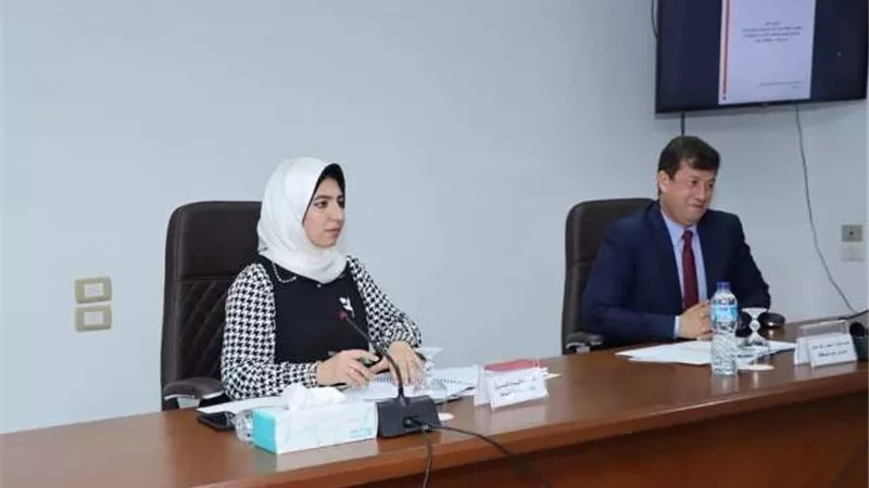 الصديق تبحث ملف التخلص الآمن من المخلفات الصلبة بمصنع أبوجريدة