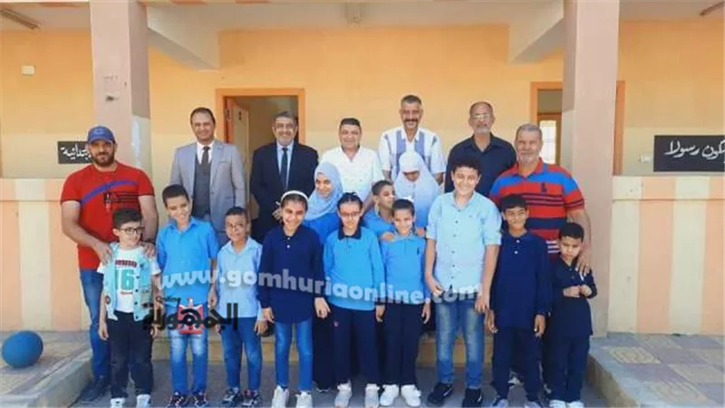 هدايا وحلوى لطلاب مدرستي ضعاف السمع والمكفوفين بدمياط
