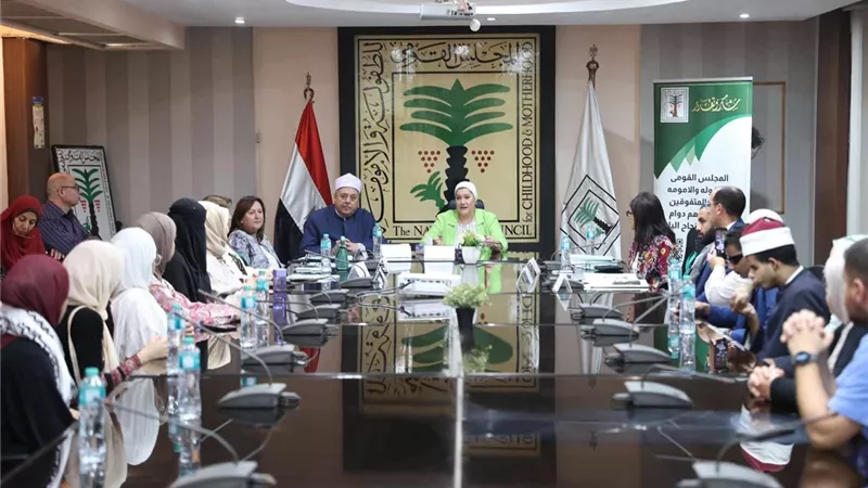 الطفولة والأمومة والمعاهد الأزهرية يكرمان أوائل شهادات القراءات من غزة