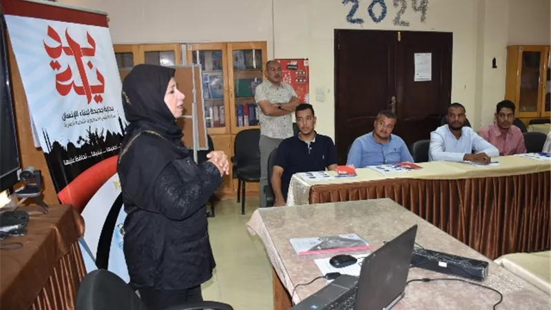 ندوات توعية للعاملين بمياه الأقصر 