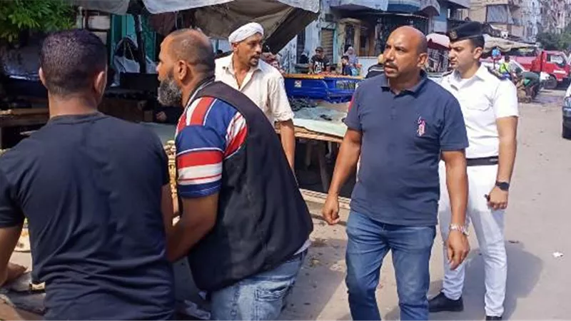 حملات لرش الحشرات والإشغالات حول المدرس بحى غرب الاسكندرية