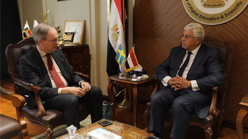 وزير التعليم العالي يستقبل سفير مملكة السويد بالقاهرة